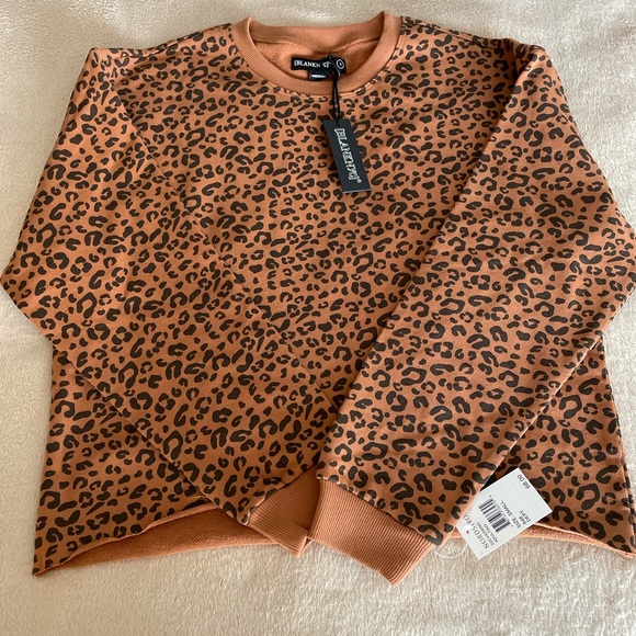 Blank NYC Cheetah Crop Sweater - Size S - Picture 6 of 12
